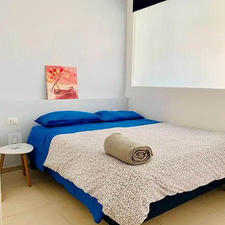 Dieci_e Modern Sea * Scoglitti